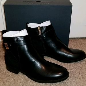 NWT Tommy Hilfiger leather boots